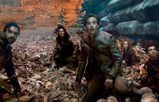 Zindanlar ve Ejderhalar: Hırsızlar Arasında Onur, gişenin yeni lideri oldu