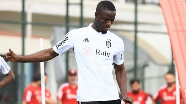 Eric Bailly: 'Zaha beni Galatasaray'a götürmeye çalıştı ama Şenol Güneş…'