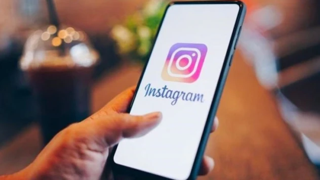 Instagram'a yeni bir Anket özelliği geliyor! Hangi fotoğrafım daha güzel?