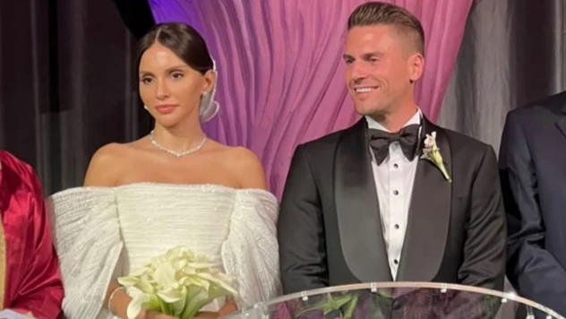 Oyuncu Anıl Tetik ile İlknur Karamahmutoğlu evlendi