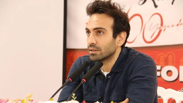 Oyuncu Buğra Gülsoy, evine haciz geldiğini açıkladı