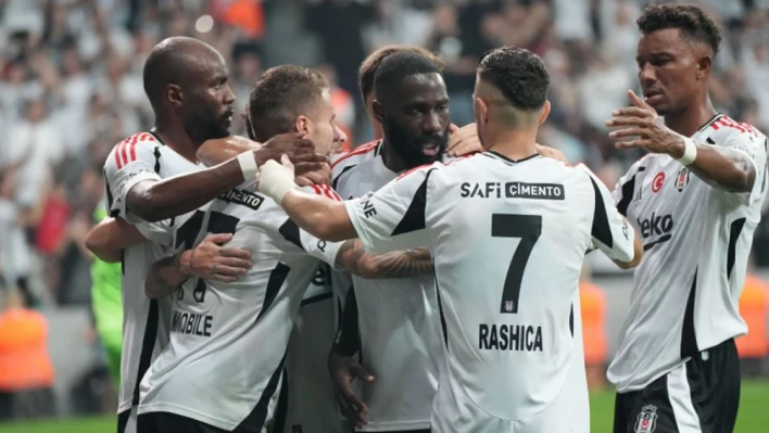 Beşiktaş, Sivasspor'u 2 golle geçip 3'te 3 yaptı