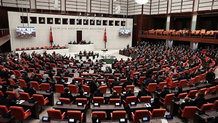 Emeklilikte Yaşa Takılanlar (EYT) düzenlemesi Meclis'te kabul edildi