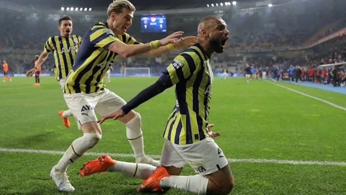 Fenerbahçe'den Başakşehir'de süper geri dönüş: 2-1