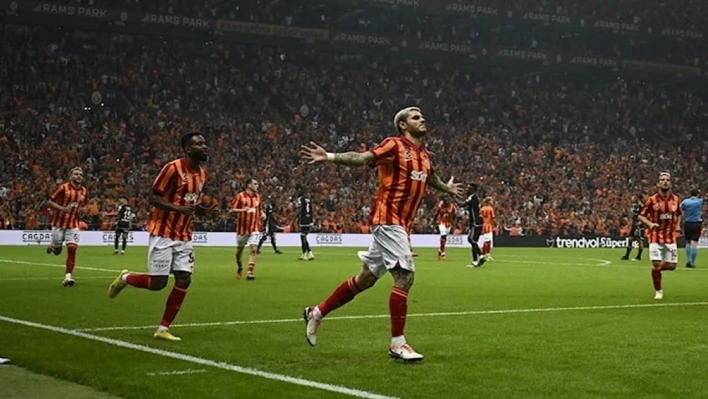 Galatasaray, derbide 10 kişi kalan Beşiktaş'ı 2-1 mağlup etti