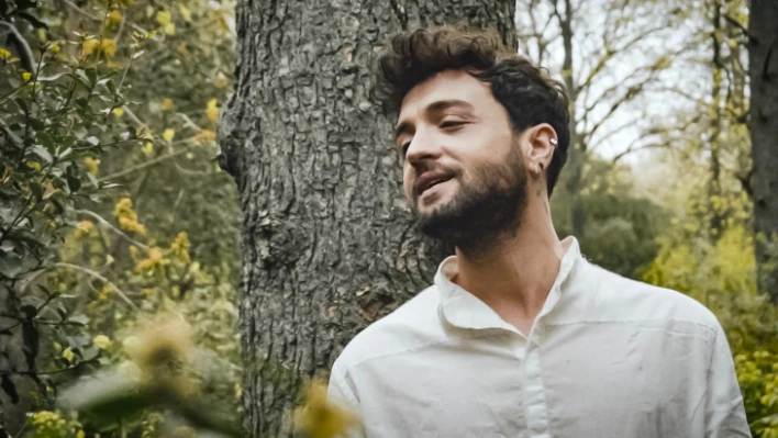 Gökhan Sayhan, yeni single çalışması 'Duydum'la muhteşem döndü