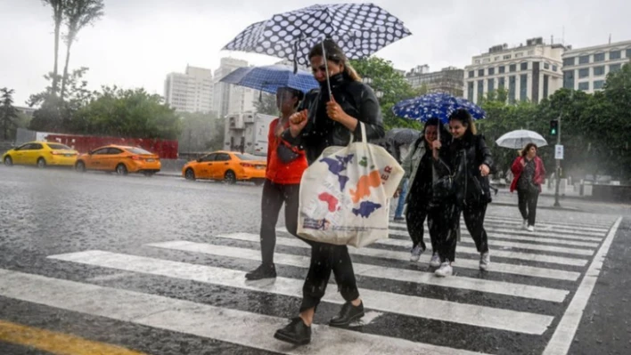 Meteoroloji'den 4 bölge için gök gürültülü sağanak uyarısı