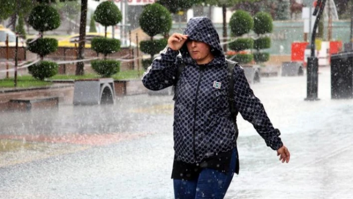 Meteoroloji'den gök gürültülü sağanak yağış uyarısı! Bu iller dikkat!