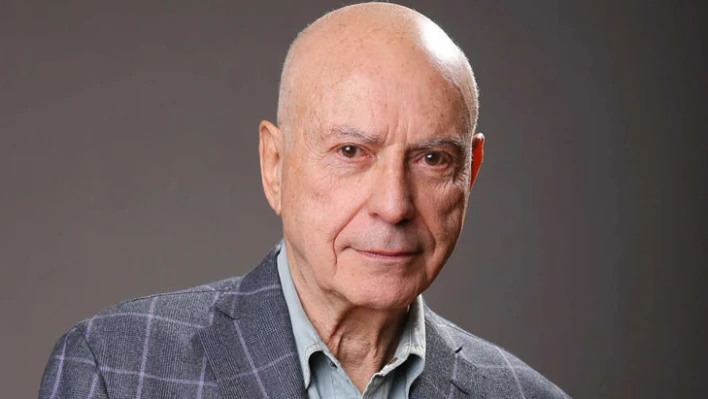 Oyuncu Alan Arkin hayatını kaybetti