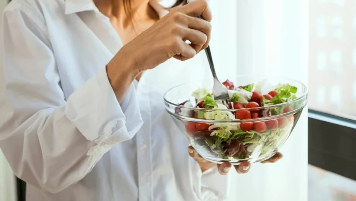 Ramazan ayında sağlıklı beslenmenin yolları neler? Uzman isim, tek tek açıkladı!