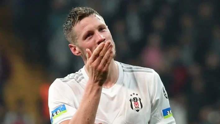 Wout Weghorst, transferi için Manchester United ve Beşiktaş anlaştı