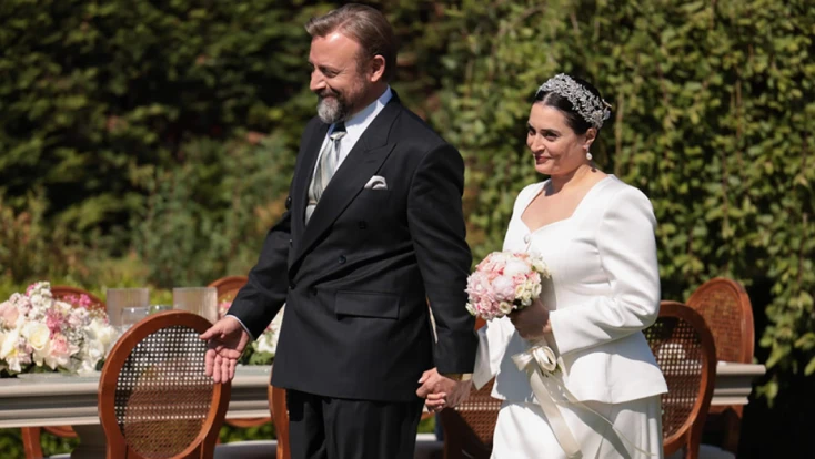 Kral Kaybederse’de yeni başlangıçlar, eski yükler